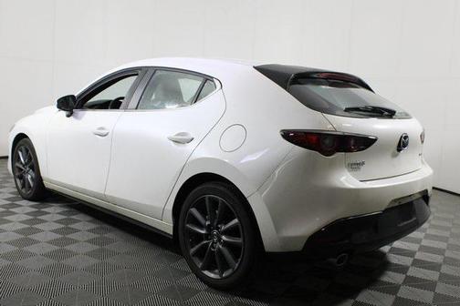 2023 Mazda Mazda3 FWD w/Preferred Package