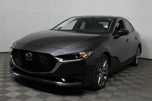 Photo 3 of 20 of 2019 Mazda Mazda3 FWD w/Preferred Package