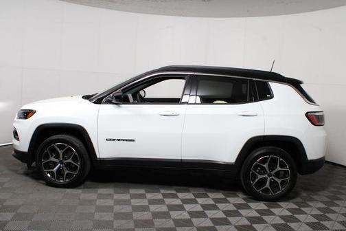 Bright White Clearcoat 2025 Jeep Compass Limited