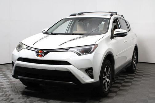 Super White 2017 Toyota RAV4 XLE
