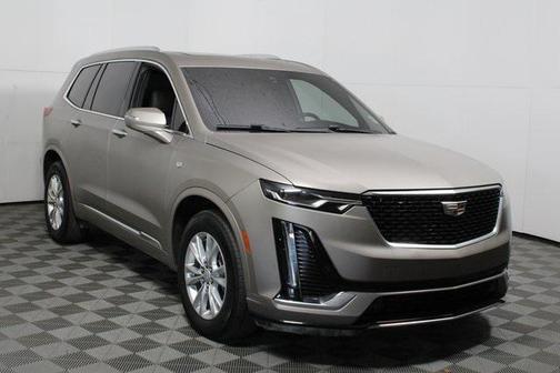 2022 Cadillac XT6 Luxury FWD