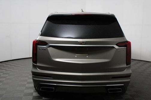 2022 Cadillac XT6 Luxury FWD