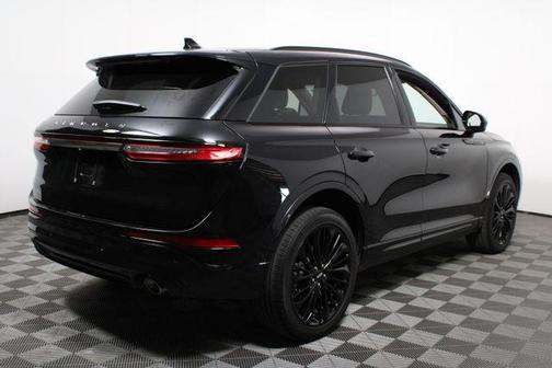 Infinite Black Metallic Clearcoat 2023 Lincoln Corsair Reserve