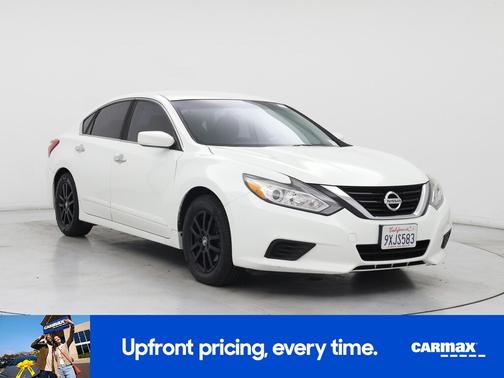 White 2016 Nissan Altima
