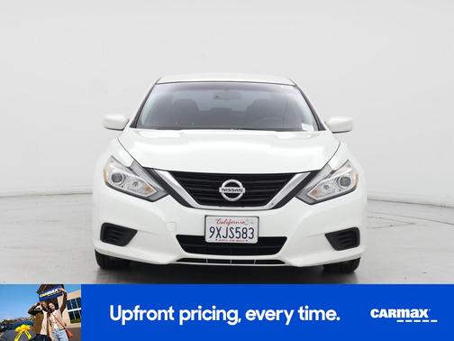 White 2016 Nissan Altima