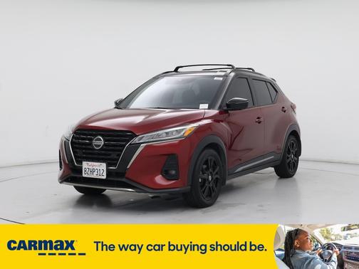 2021 Nissan Kicks SR