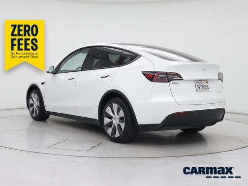 White 2023 Tesla Model Y Long Range