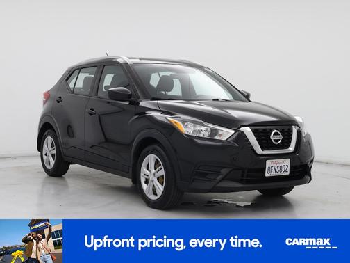 Black 2018 Nissan Kicks S