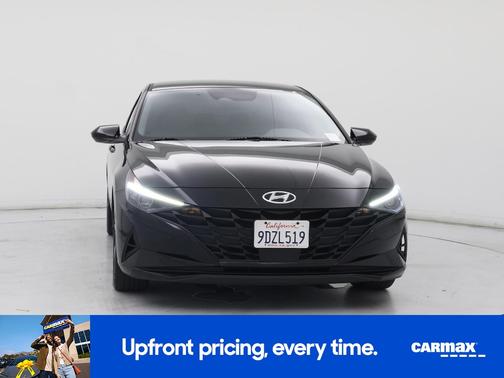 Black 2023 Hyundai ELANTRA SEL
