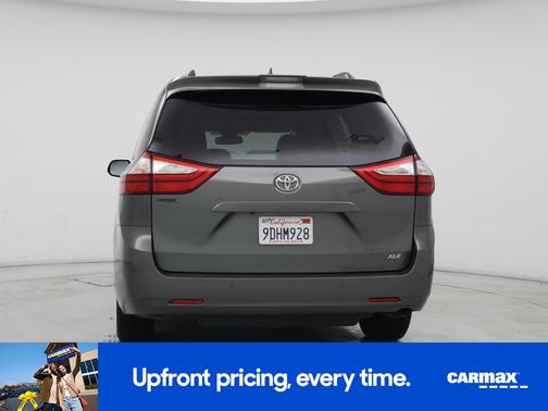 2018 Toyota Sienna XLE