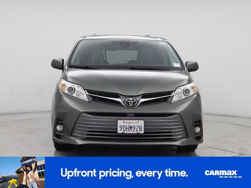 2018 Toyota Sienna XLE