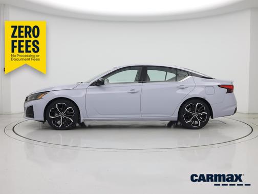 Gray 2023 Nissan Altima SR