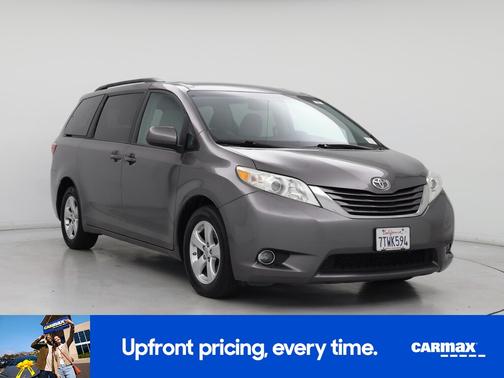 2016 Toyota Sienna LE