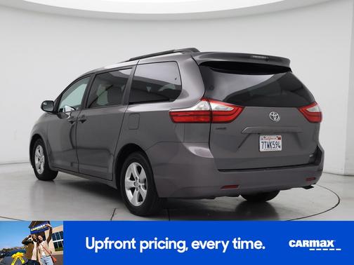 2016 Toyota Sienna LE