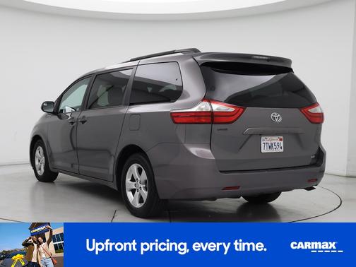 2016 Toyota Sienna LE