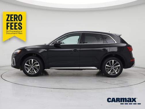 Black 2023 Audi Q5 S-Line Premium