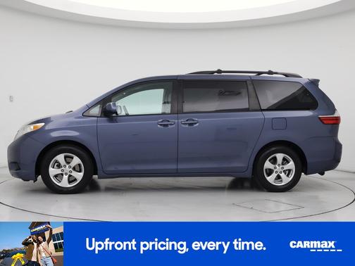 2016 Toyota Sienna LE