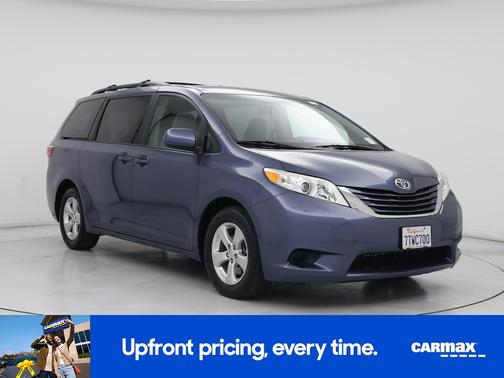 2016 Toyota Sienna LE
