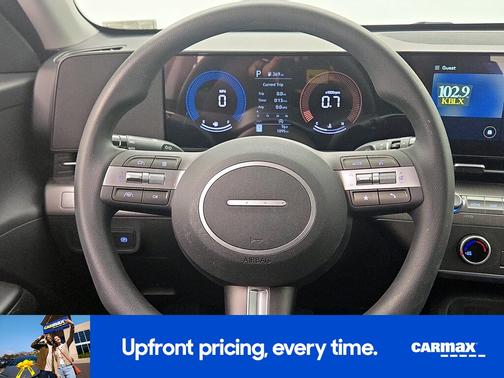 Gray 2025 Hyundai KONA SE