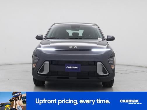 Gray 2025 Hyundai KONA SE