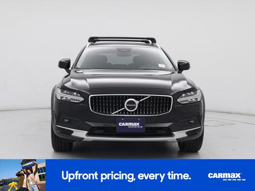 2022 Volvo V90 Cross Country B6
