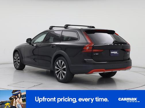 2022 Volvo V90 Cross Country B6