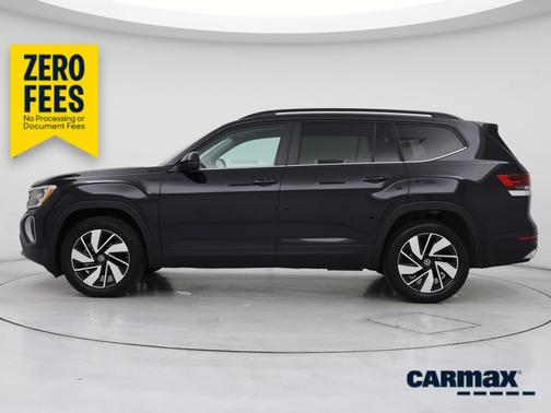 Black 2024 Volkswagen Atlas SE