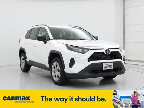 2020 Toyota RAV4 LE