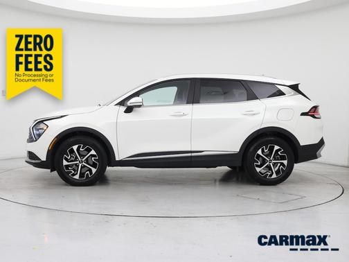 White 2023 Kia Sportage Hybrid EX