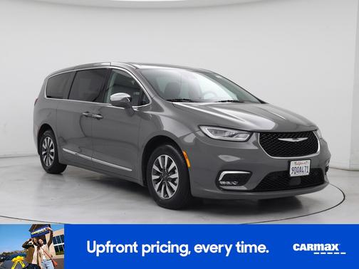 Gray 2022 Chrysler Pacifica Hybrid Limited