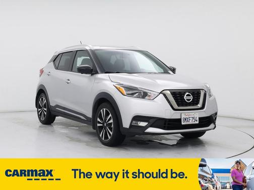 2019 Nissan Kicks SR