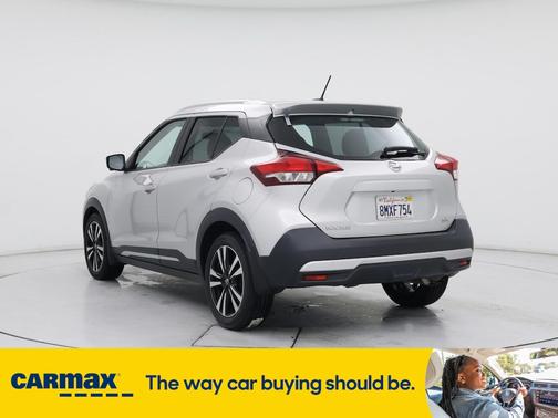 2019 Nissan Kicks SR