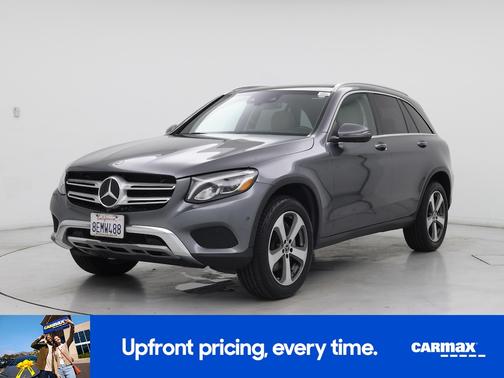 Gray 2018 Mercedes-Benz GLC 300