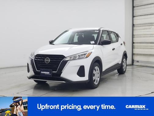 White 2021 Nissan Kicks S