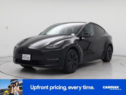 Black 2025 Tesla Model Y Long Range