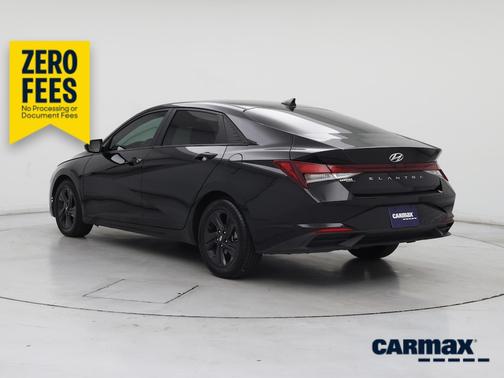 Black 2021 Hyundai ELANTRA SEL