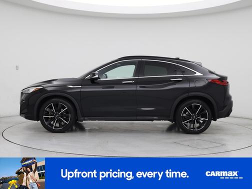 Black 2022 INFINITI QX55 Luxe