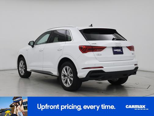 Pearl 2024 Audi Q3 S-Line Premium