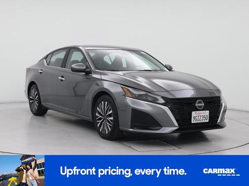 2023 Nissan Altima SV