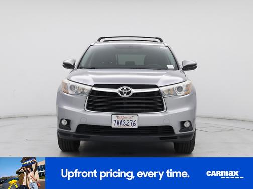 Silver 2016 Toyota Highlander XLE