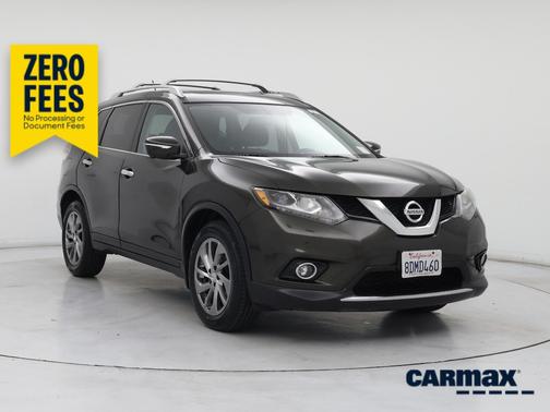 Green 2015 Nissan Rogue SL