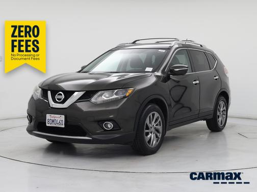 Green 2015 Nissan Rogue SL