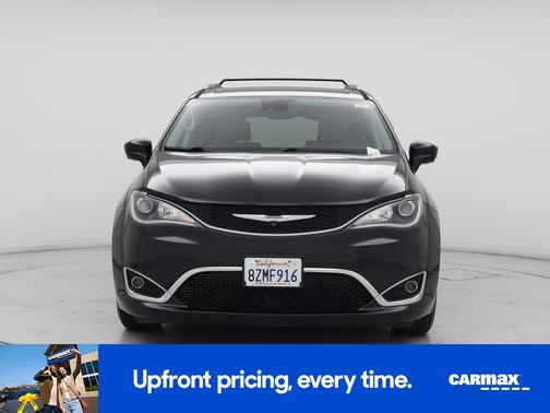 Black 2018 Chrysler Pacifica Touring L