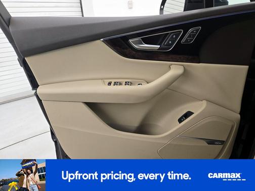 Black 2019 Audi Q7 SE Premium Plus