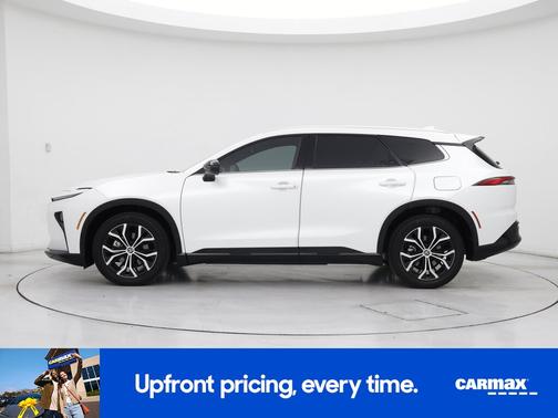 White 2025 Toyota Crown Signia XLE