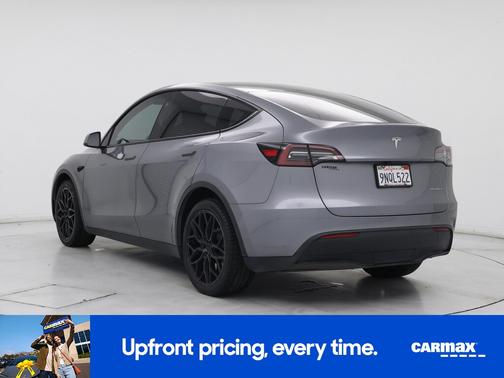 Silver 2024 Tesla Model Y Long Range