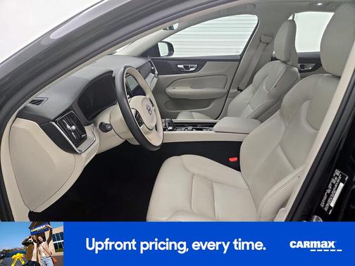 2024 Volvo S60 B5 Plus Dark Theme