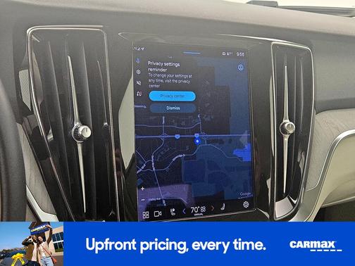 2024 Volvo S60 B5 Plus Dark Theme