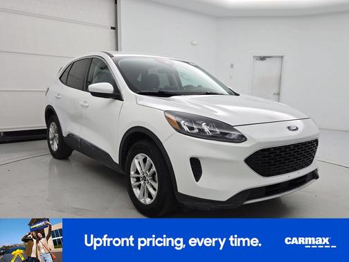White 2021 Ford Escape SE