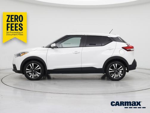 White 2020 Nissan Kicks SV